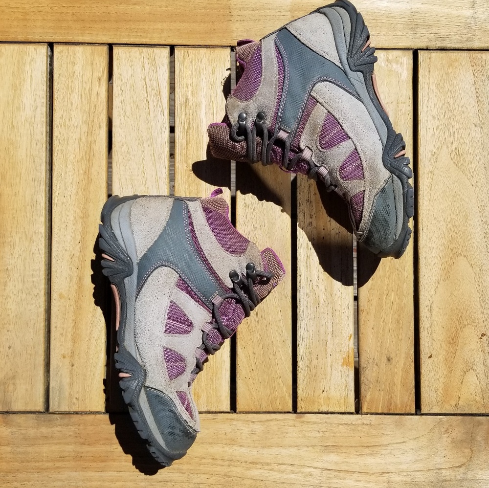 Kids hi-tech hiking boots size